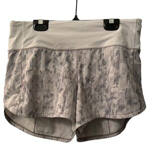 Lululemon Women's Athletic Shorts in Gray Pattern